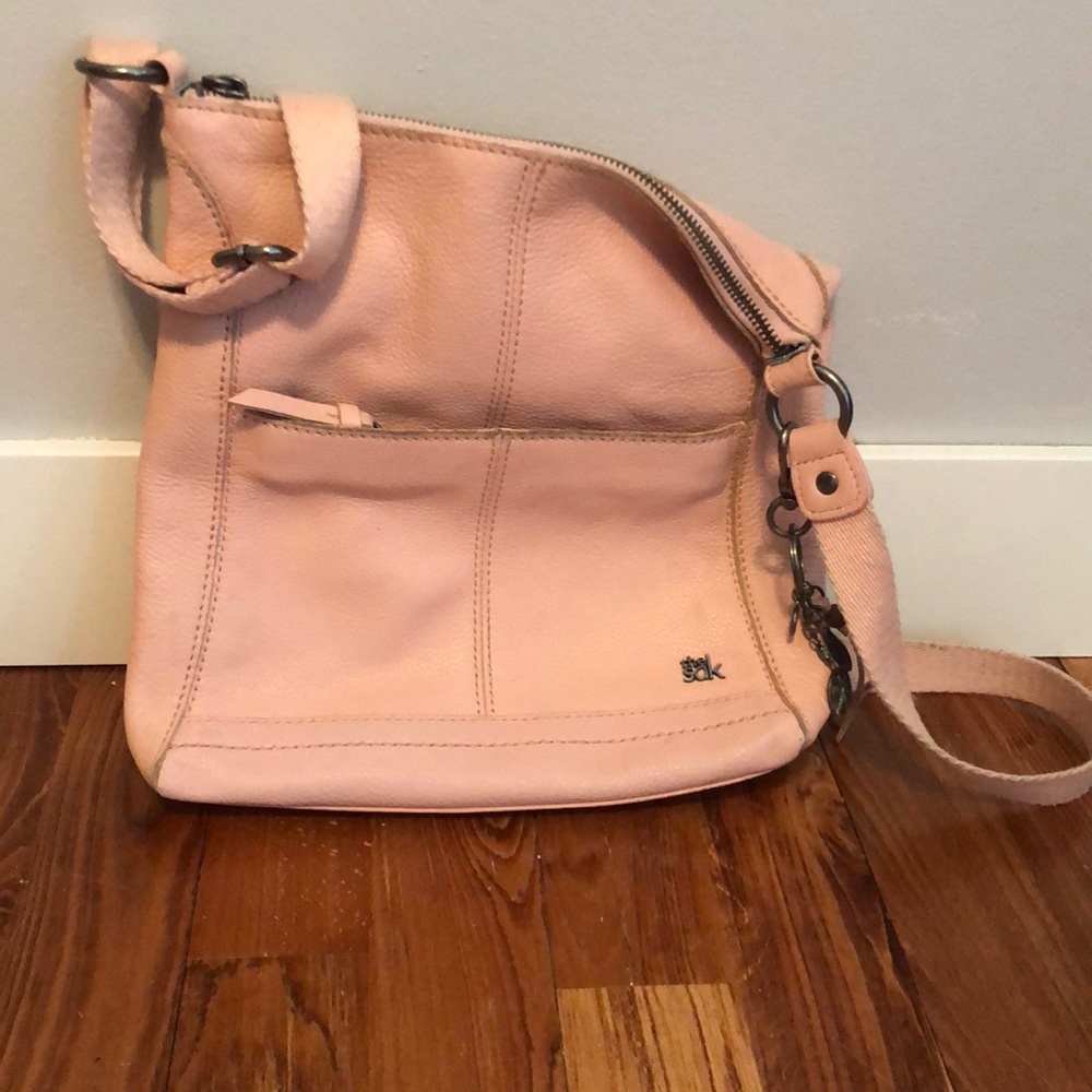 The Sak pale pink crossbody bag, good condition!